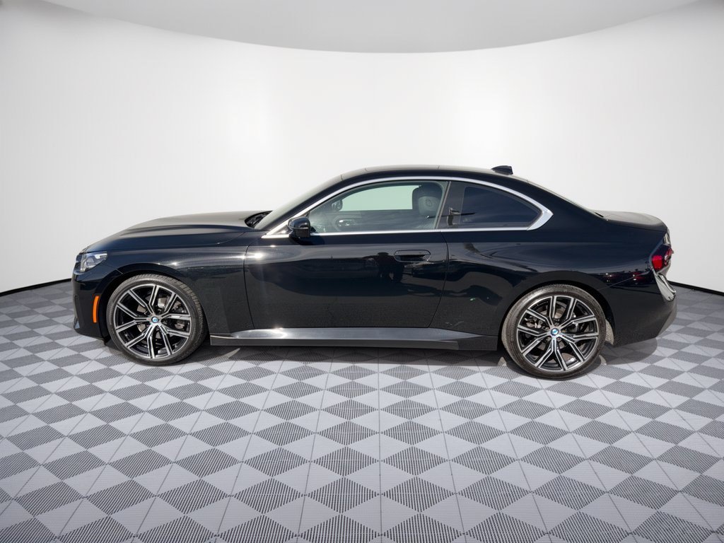 Used 2022 BMW 230i Coupe w/ Convenience Package RWD image 2