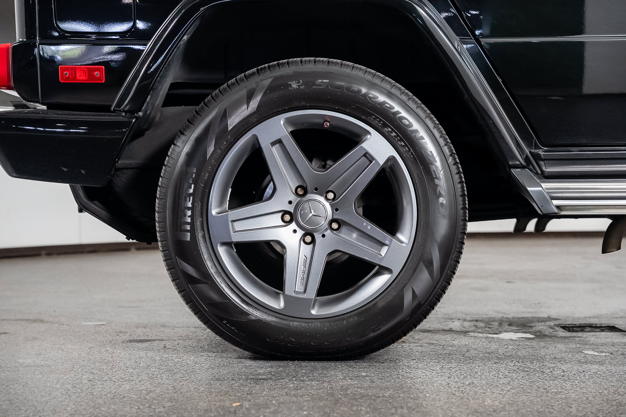 Used 2017 Mercedes-Benz G 550 image 33