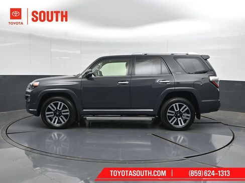Used 2024 Toyota 4Runner Limited AWD/4WD image 7