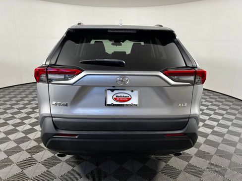 Certified 2021 Toyota RAV4 XLE Premium FWD image 6