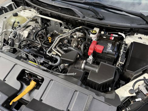 Used 2021 Nissan Rogue SV image 33