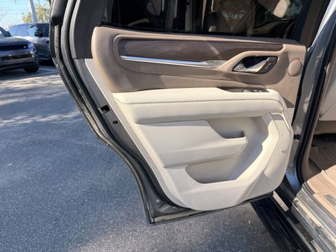 Used 2021 GMC Yukon Denali w/ Denali Ultimate Package image 19