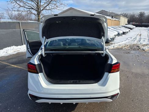 Used 2025 Nissan Altima 2.5 SV image 30