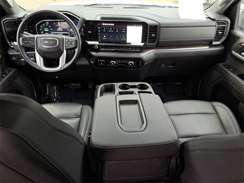 Used 2025 GMC Sierra 1500 SLT image 10