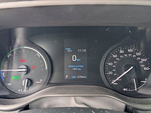 Used 2024 Toyota Sienna XLE FWD image 27