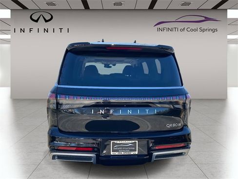 Certified 2025 INFINITI QX80 Sensory image 6