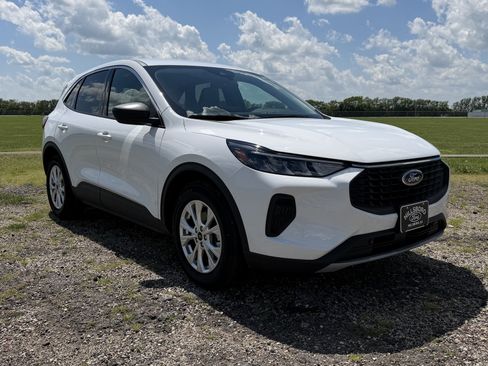 Used 2023 Ford Escape Active FWD image 1