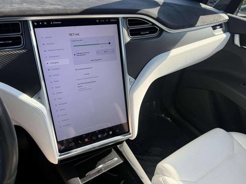 Used 2017 Tesla Model X 75D AWD/4WD image 19