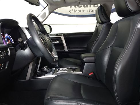 Used 2016 Toyota 4Runner Limited image 14