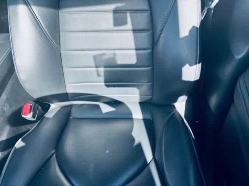 Used 2022 Toyota Highlander XLE image 7