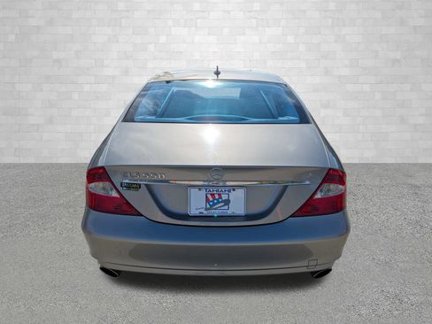 Used 2007 Mercedes-Benz CLS 550 image 3