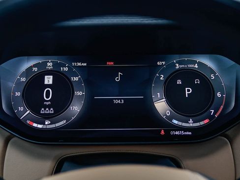 Used 2023 Land Rover Range Rover SE image 25