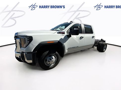 New 2026 GMC Sierra 3500 Pro w/ Convenience Package image 24