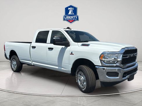 Certified 2024 RAM 2500 Tradesman w/ Chrome Appearance Group AWD/4WD image 15