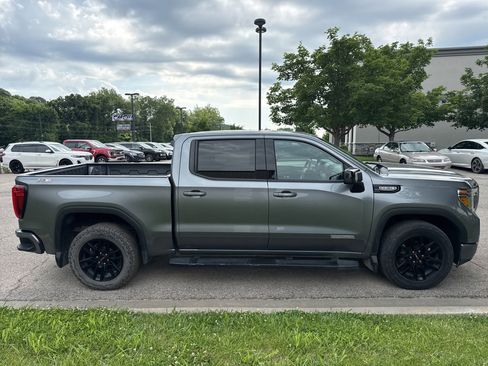 Used 2020 GMC Sierra 1500 Elevation w/ Elevation Value Package AWD/4WD image 4