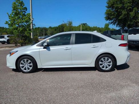 Certified 2026 Toyota Corolla LE FWD image 3