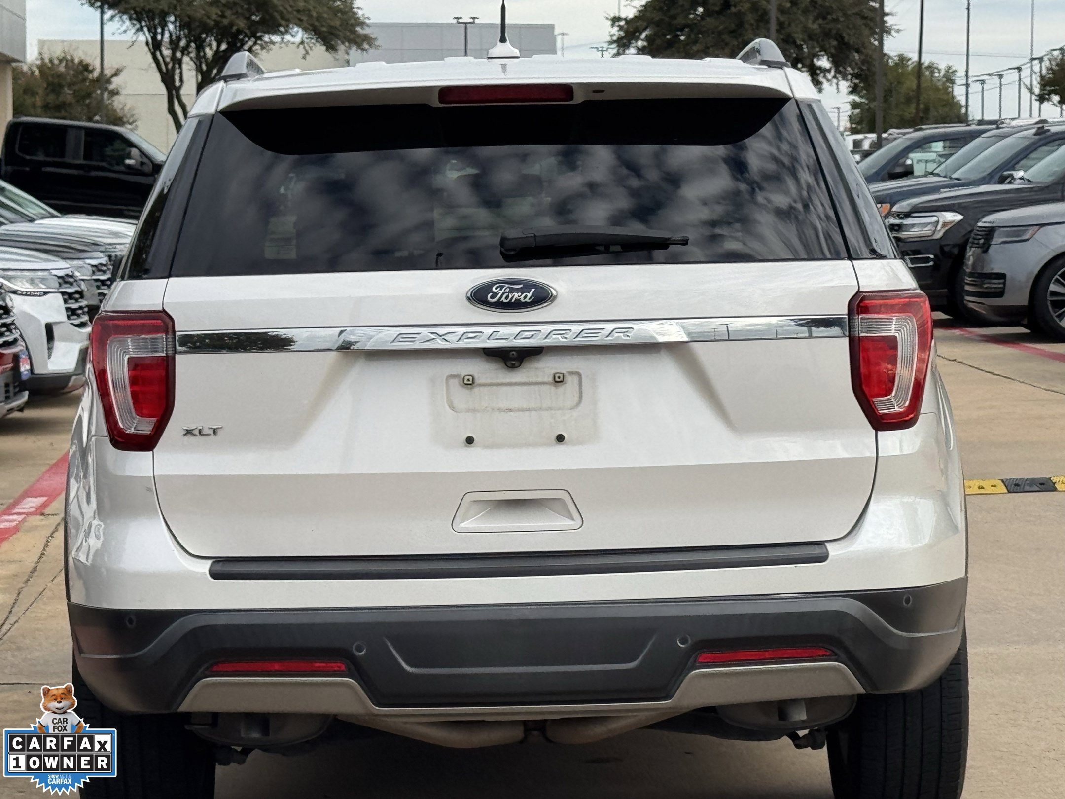 Used 2019 Ford Explorer XLT w/ Equipment Group 202A FWD image 6