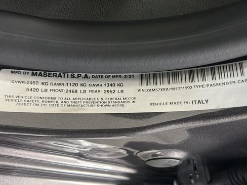 Used 2021 Maserati Ghibli RWD image 36