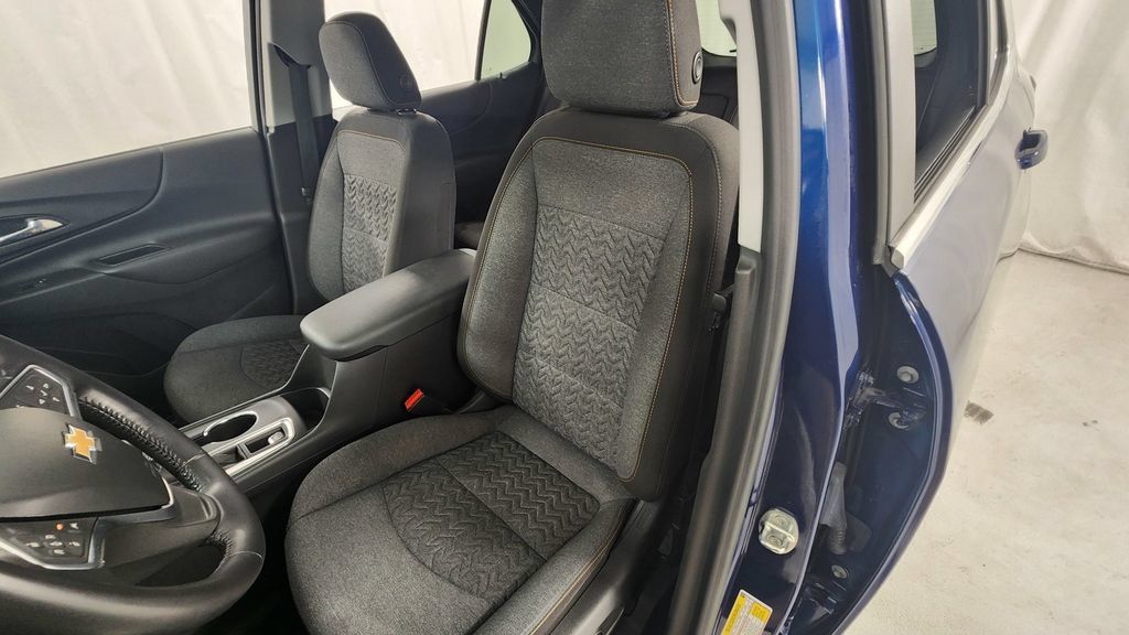 Used 2022 Chevrolet Equinox LT FWD image 10