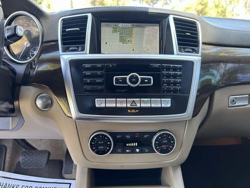 Used 2015 Mercedes-Benz GL 450 4MATIC image 18