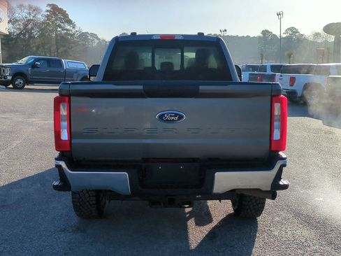 Used 2024 Ford F250 XLT w/ FX4 Off-Road Package image 5