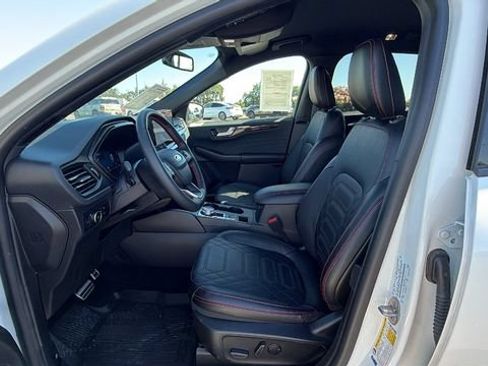 Used 2024 Ford Escape ST-Line Elite w/ Premium Technology Package AWD/4WD image 32