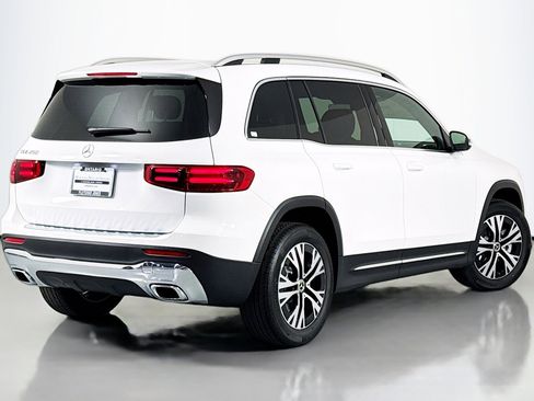 New 2026 Mercedes-Benz GLB 250 image 11
