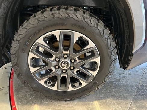 Used 2023 Toyota Tundra Limited w/ Power Package AWD/4WD image 18