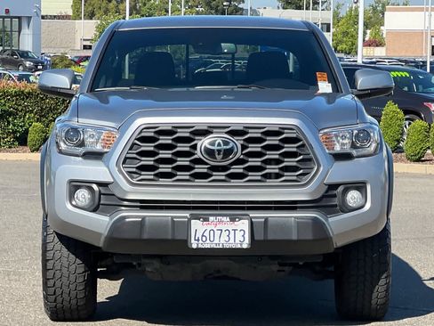Used 2023 Toyota Tacoma TRD Off-Road AWD/4WD image 10