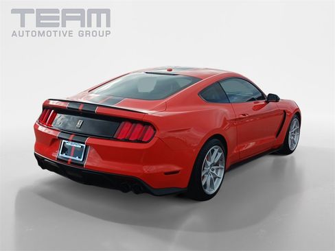 Used 2016 Ford Mustang Shelby GT350 w/ Technology Package image 7