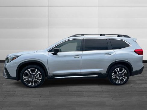 Certified 2025 Subaru Ascent Touring AWD/4WD image 6