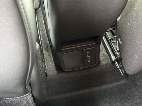 Used 2023 Buick Encore GX Select w/ Sport Touring Package image 11