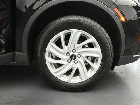 Certified 2024 Lincoln Corsair AWD image 29