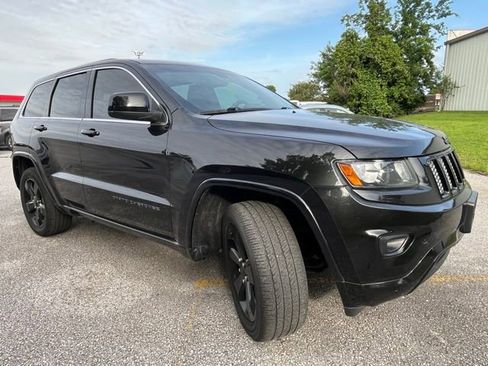 Used 2015 Jeep Grand Cherokee Altitude AWD/4WD image 8