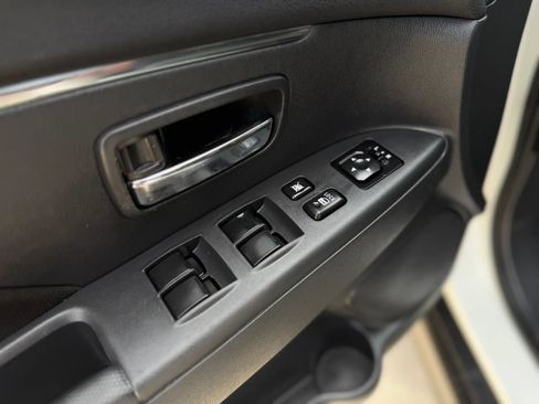 Used 2021 Mitsubishi Outlander Sport ES FWD image 12