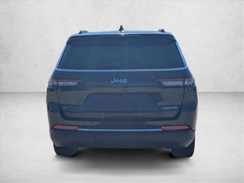 Used 2022 Jeep Grand Cherokee L Limited image 6