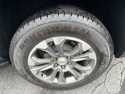 Used 2025 Chevrolet Suburban LT w/ Comfort Package image 20