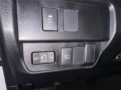 Certified 2023 Toyota Tacoma SR5 image 17