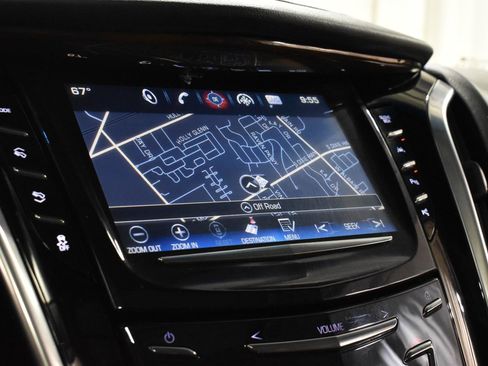 Used 2019 Cadillac Escalade Premium Luxury image 17