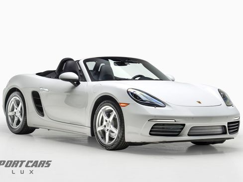 Used 2022 Porsche 718 Boxster RWD image 1