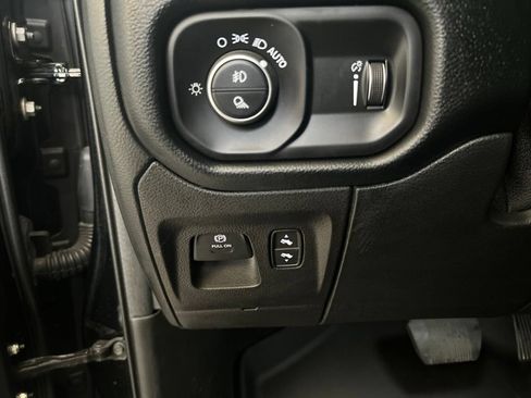 Used 2022 RAM 1500 Big Horn RWD image 42