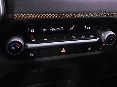 Used 2025 MAZDA CX-50 AWD 2.5 Hybrid w/ Premium Pkg image 30