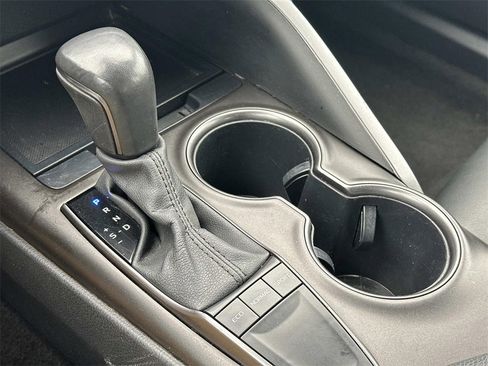 Used 2023 Toyota Camry SE image 31