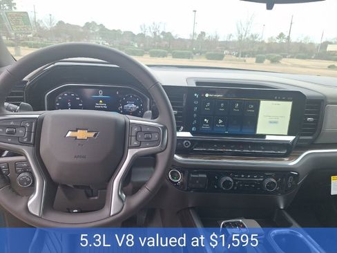 New 2026 Chevrolet Silverado 1500 LT image 3