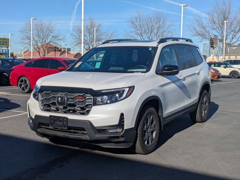 Used 2025 Honda Passport TrailSport image 10