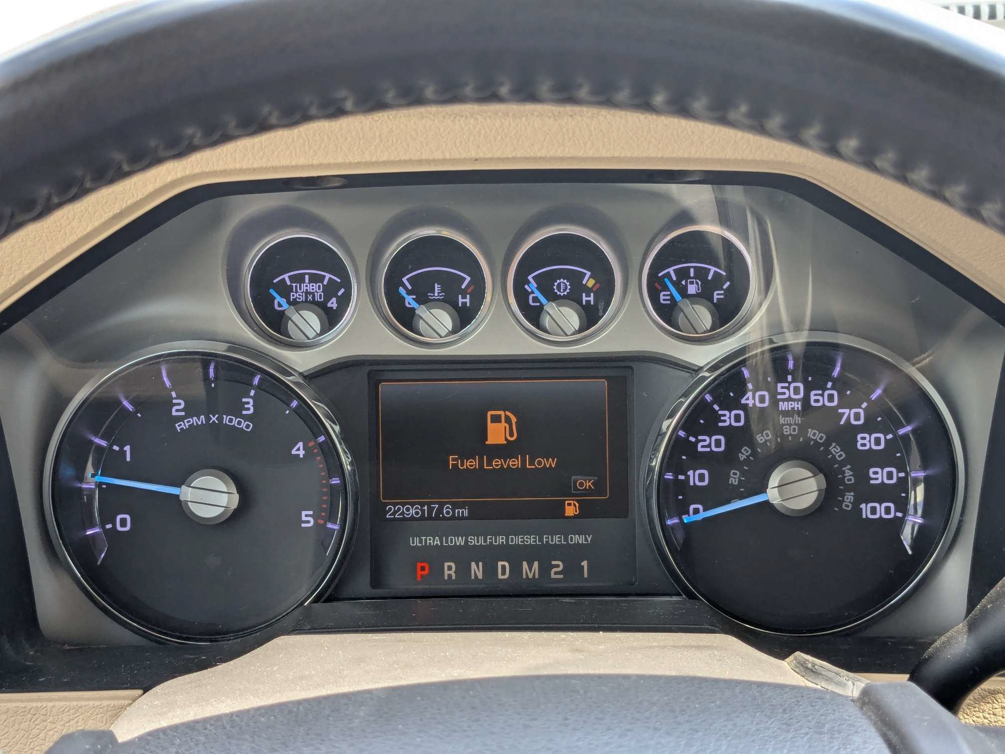Used 2016 Ford F250 Lariat w/ Lariat Ultimate Package AWD/4WD image 32