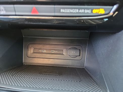 Used 2022 Volkswagen Atlas SEL R-Line image 26