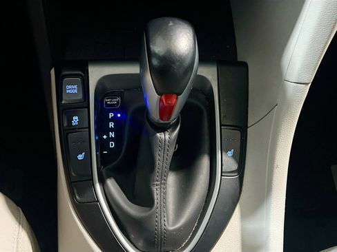 Used 2020 Hyundai Veloster Turbo Ultimate image 13