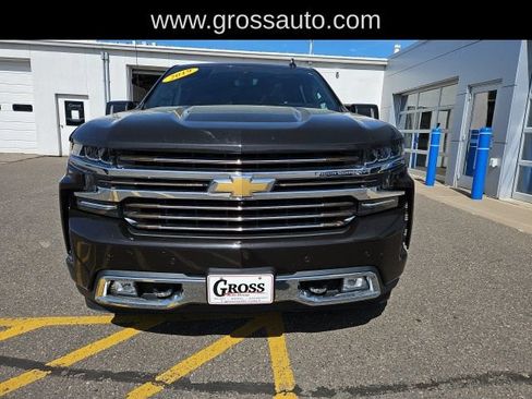 Used 2019 Chevrolet Silverado 1500 High Country w/ Technology Package AWD/4WD image 3