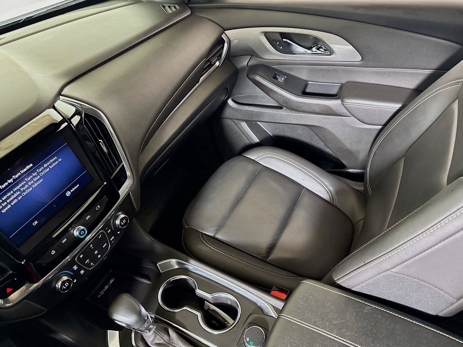 Used 2023 Chevrolet Traverse LT FWD image 20
